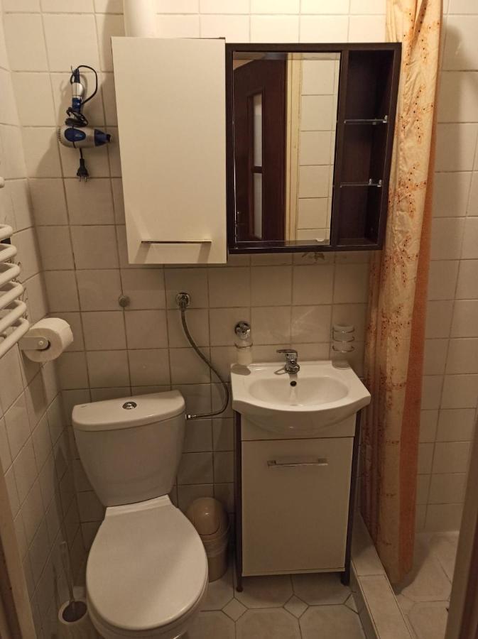 Hostel Komfort Borek Kraków Exteriör bild
